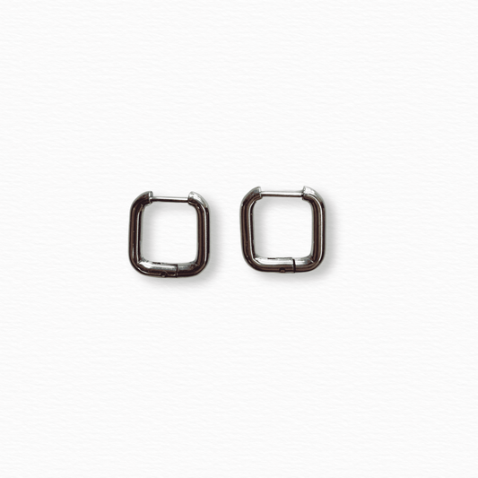 Arete cuadrado plateado